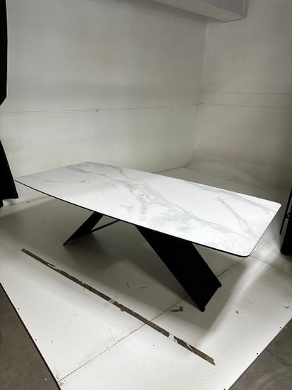 Стол МАРСЕЛЬ 220 Белый мрамор, стекло / Черный