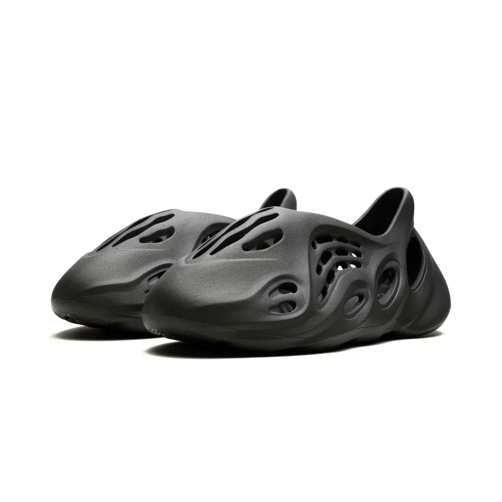 Adidas Yeezy Foam RNR Carbon