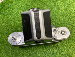 Pentacon Six TL + MC Biometar 2.8/80