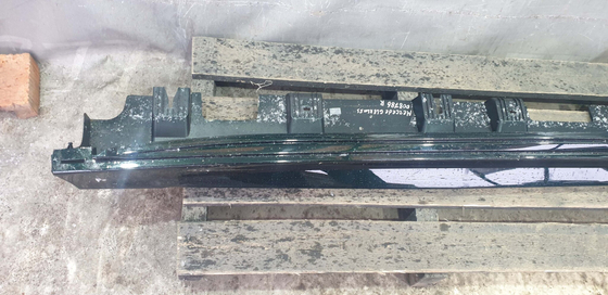 Накладка порога правого Mercedes GLE (V167)  Б/У Оригинал A1676982301