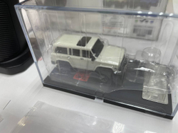 Радиоуправляемый внедорожник Jeep белый c камерой 1:64 4x4 , Набор Sniclo FPV 3015 , Машина+пульт+Очки FPV обновленная модель