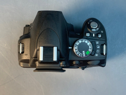 Nikon D3100 kit 18-55 mm 12 кадров