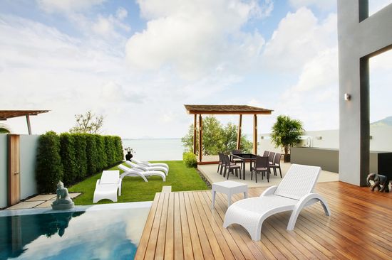 Столик плетеный для шезлонга GT 1009