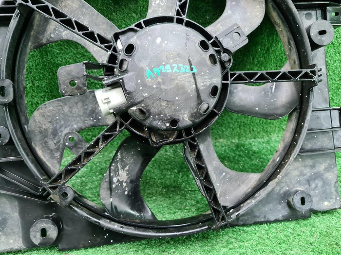 Диффузор с вентилятором Renault Logan 2 (2014-2022