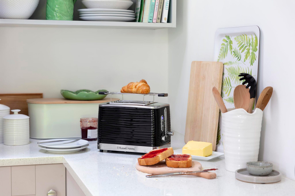 Тостер Russell Hobbs 24371-56 черный