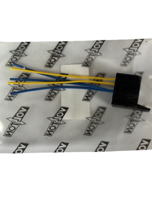 Разъем 469.59.10.00 к реле 98.3747-1118, 2170, 2190 с 5-ю проводами (3х 0,75 мм.кв.; 2х1,5 мм.кв.) (VOLTON)