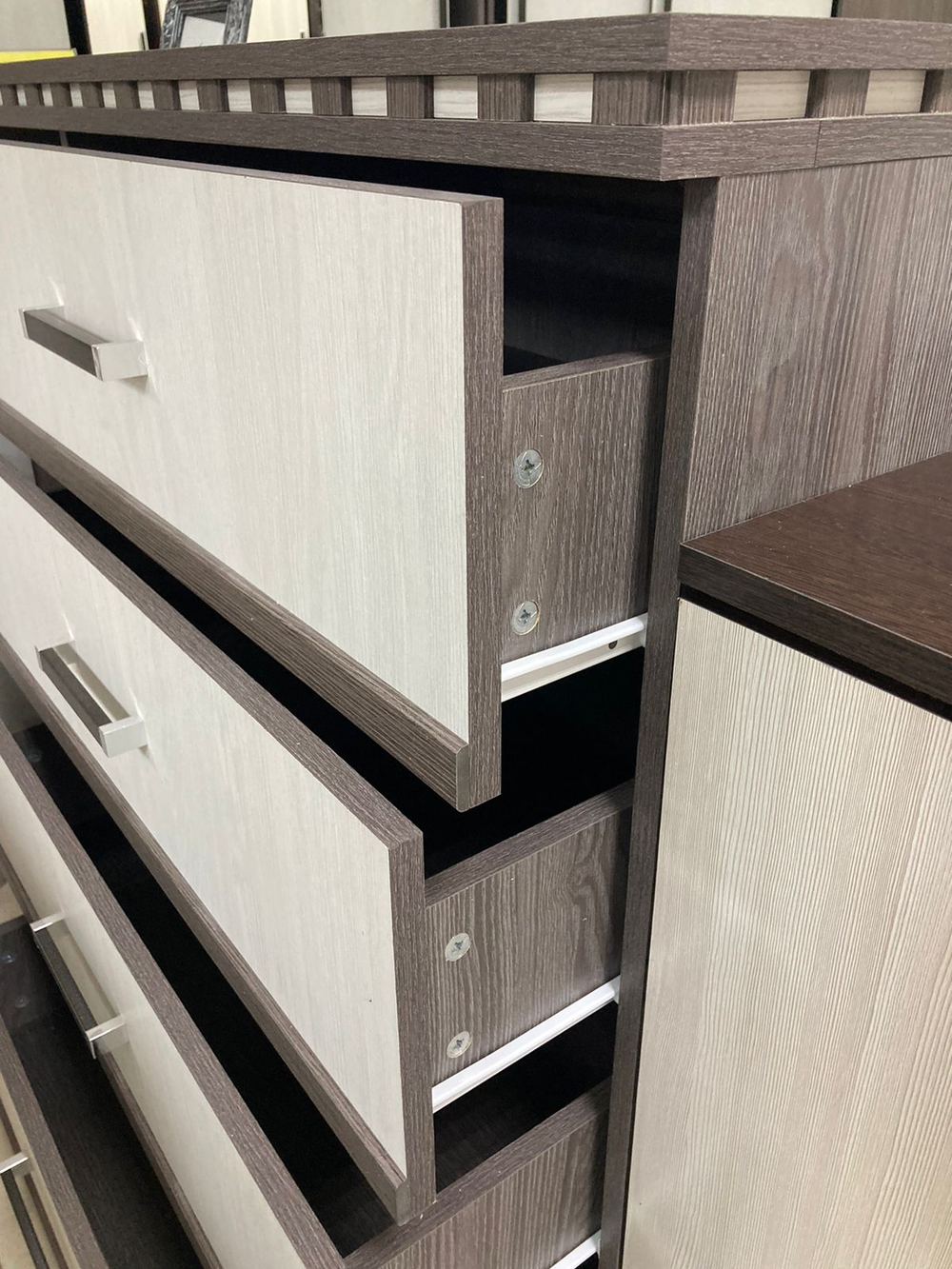 Комод №2 Ольга-13 ясень анкор тем/анкор свет