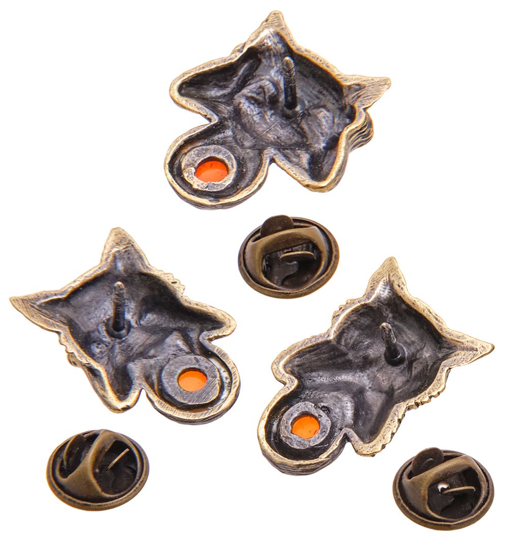 AM-3459 Брошь «Кот Не вижу-Не слышу-Не скажу» (латунь, янтарь)