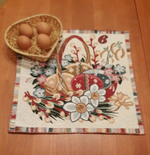 Декоративная гобеленовая салфетка Пасхальная корзина 40х40