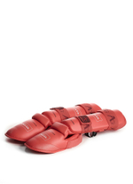 Защита голени и стопы для каратэ ARAWAZA красная (одобрено для соревнований)