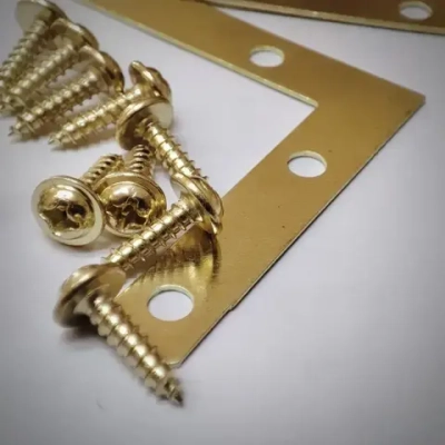 Уголок крепежный 50х50 мм плоский (мебельный, соединительный, рамный) металлический 4 штуки (саморезы в комплекте) цвет - золото