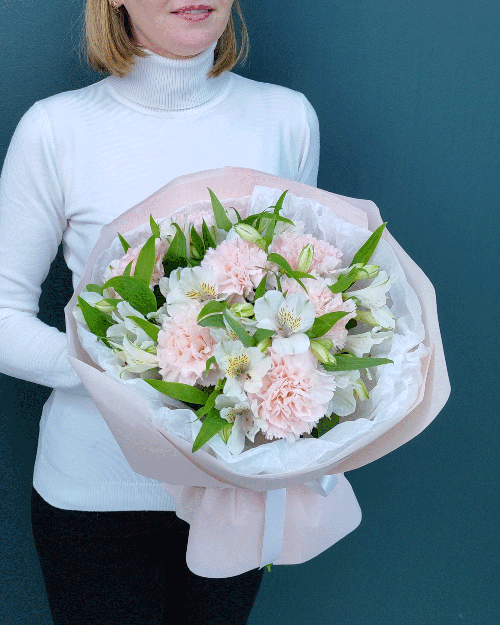 Нежный букет альстромерии и диантуса(00435)