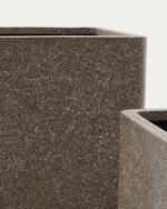 Набор из 2 высоких кашпо Minoa коричневого цвета из песчаника 44 x 44 см