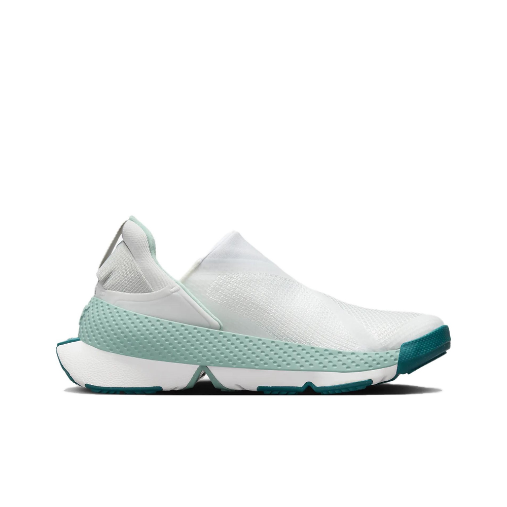 Женские кроссовки Nike Go FlyEase 'White/Geode Teal' DR5540-013