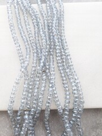 Бусины стеклянные бочонок 4*2.6мм