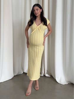 Платье вязаное, ажурное, с v-образным вырезом, без рукавов