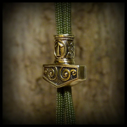 Бусина "Молот Тора с руной Тейваз" для темляков или браслетов