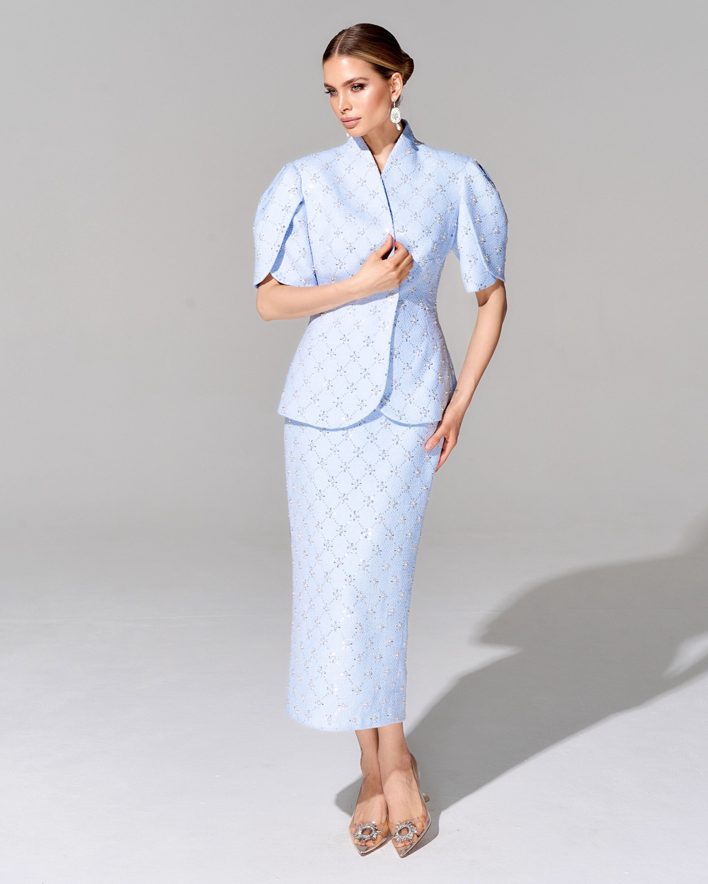 Приталенный жакет из премиального твида