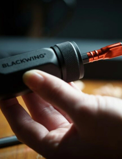 Набор из 4 карандашей и точилки Blackwing x Moleskine (EWBKWKIT1) в черной подарочной коробке