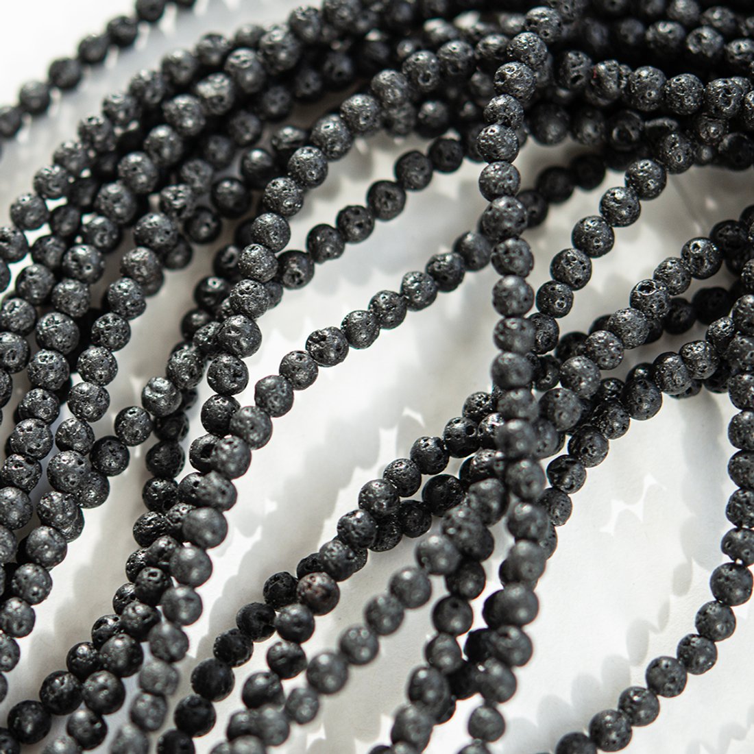 Лава вулканическая натуральная, 4,7мм, шар