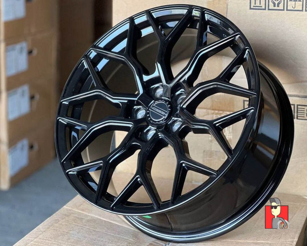 Комплект дисков Vossen HF-2 18x8 et35 5x108