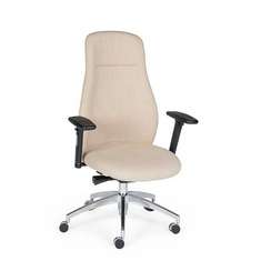 Кресло офисное  Мальта  хром крестовина  черные подлокотники  бежевая ткань
