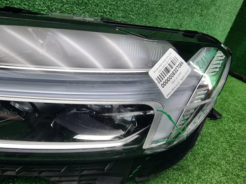 Фара левая Volvo XC60 2 (2017-2021) LED