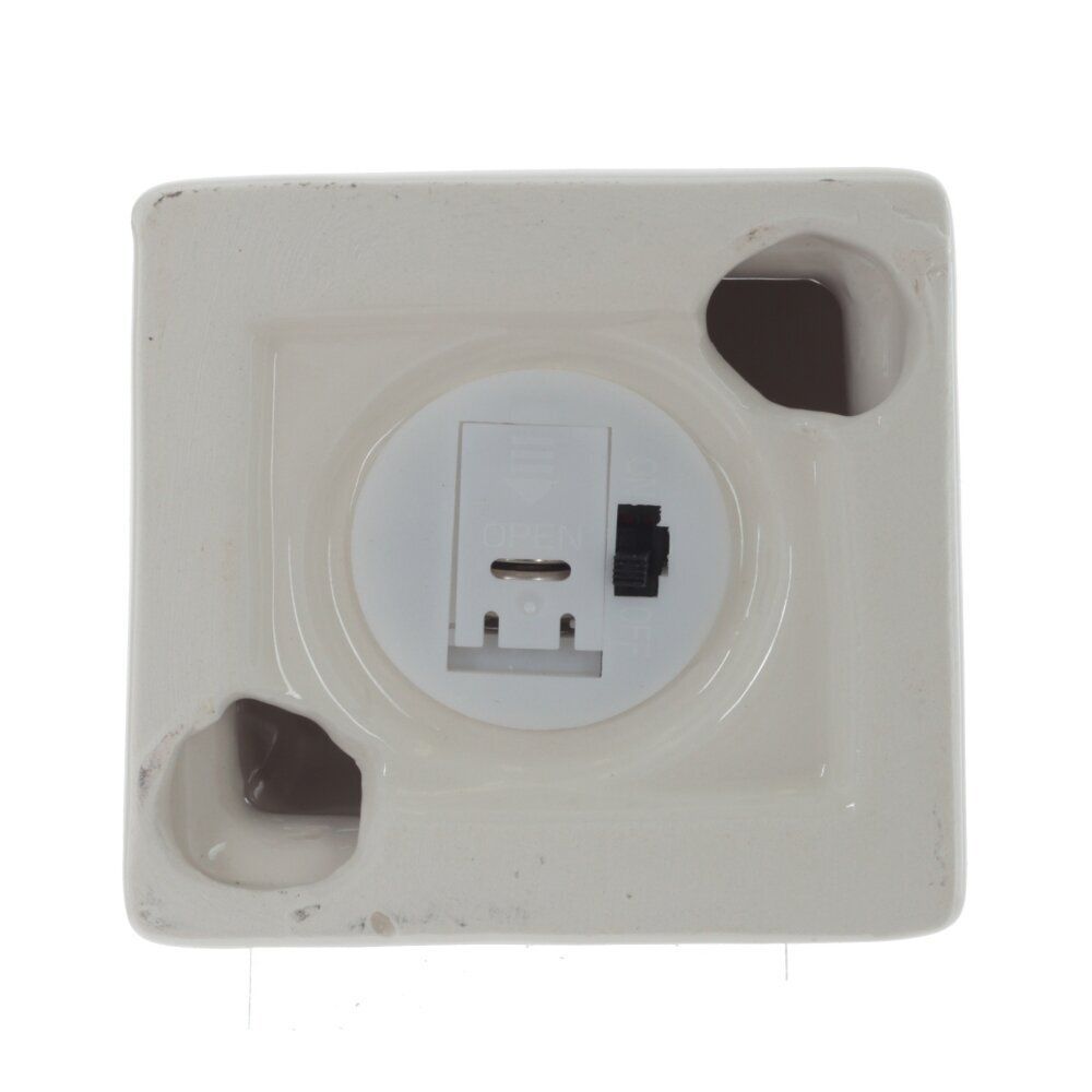 GAEM Фигурка декоративная "Домик" с подсветкой, L8 W7,5 H14,5 см, (LR44 3 шт)