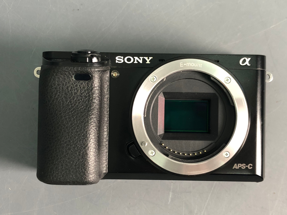 Sony A6000 kit 16-50mm 43.200 кадров