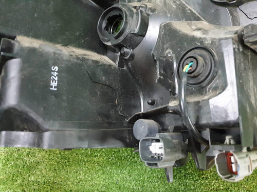 Битая Фара левая Toyota Rav 4 CA40 (2015-2019) LED