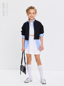 Укороченный бомбер из футера на молнии