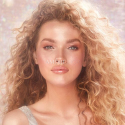 Charlotte Tilbury Beauty Highlighter Wand - Pinkgasm 12mL