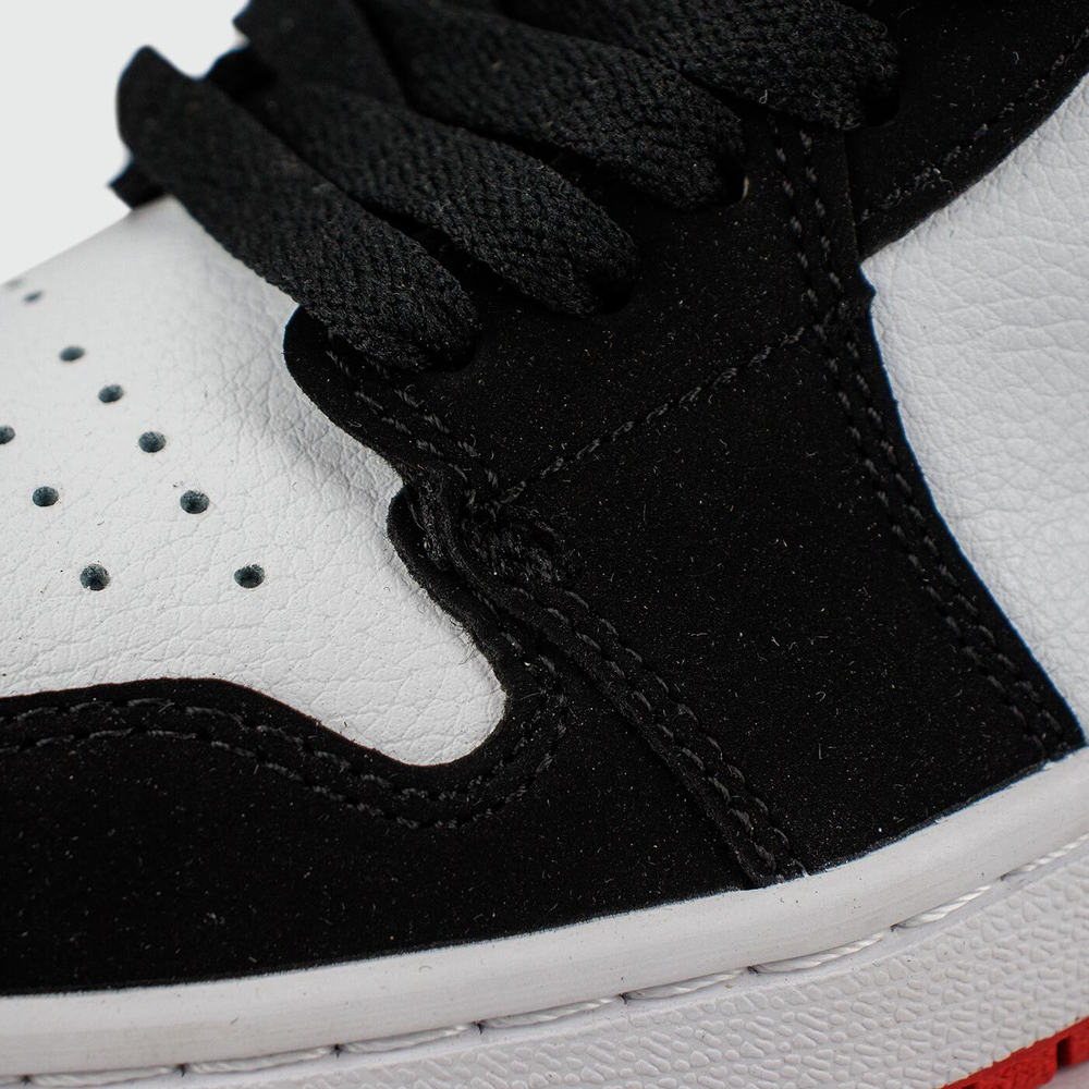 Кроссовки Nike Air Jordan 1 Low Black Toe