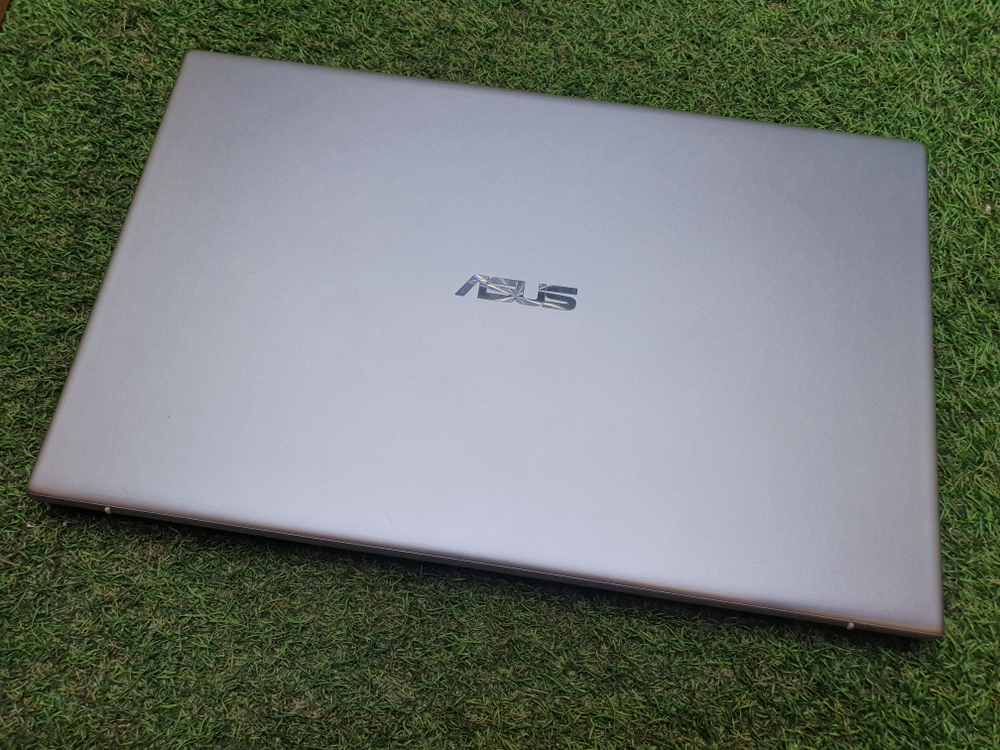 Ноутбук Asus Ryzen 5/8Gb/FHD/VivoBook M712DA M712DA-AU024