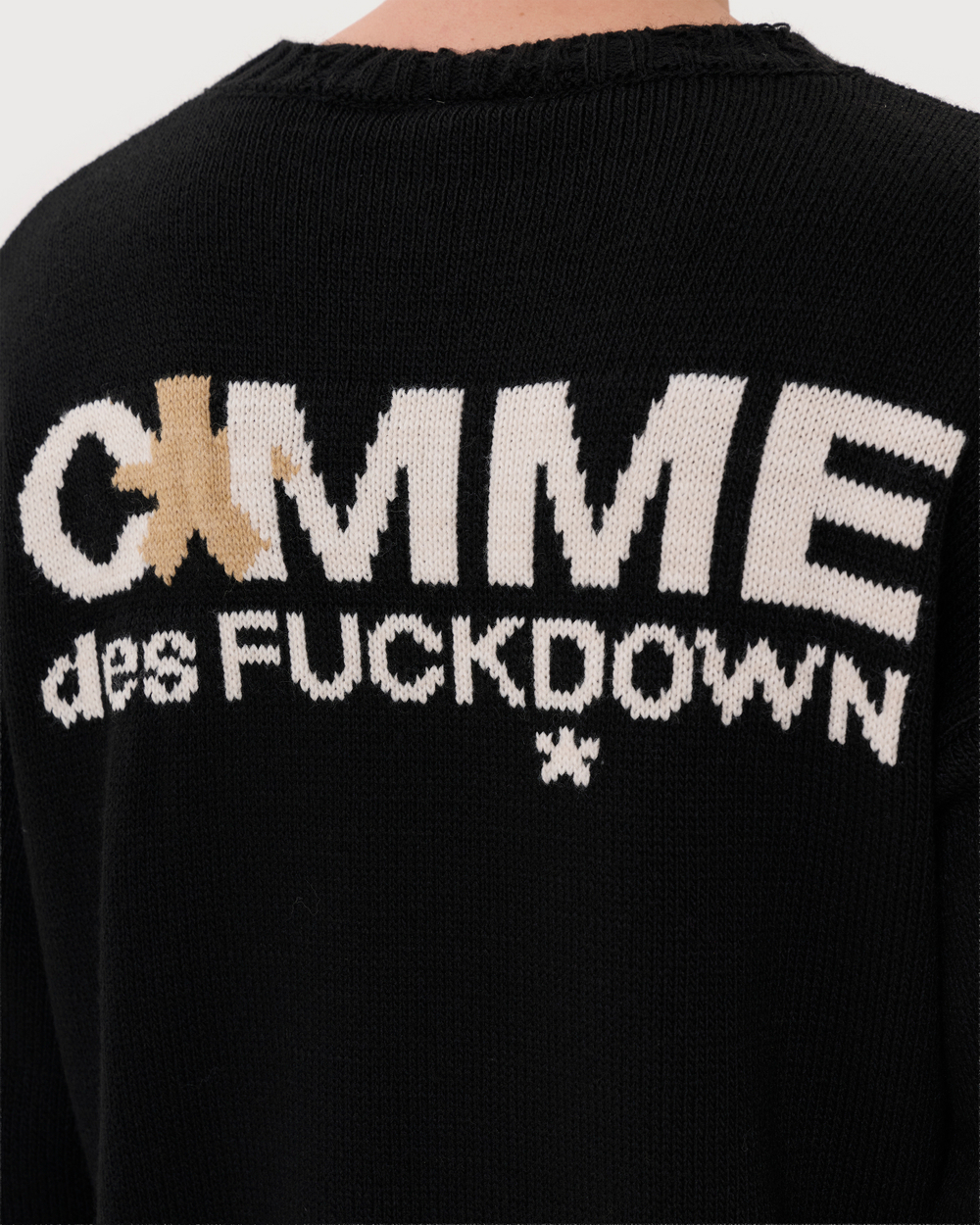 COMME DES FUCKDOWN ДЖЕМПЕР ЧЕРНЫЙ