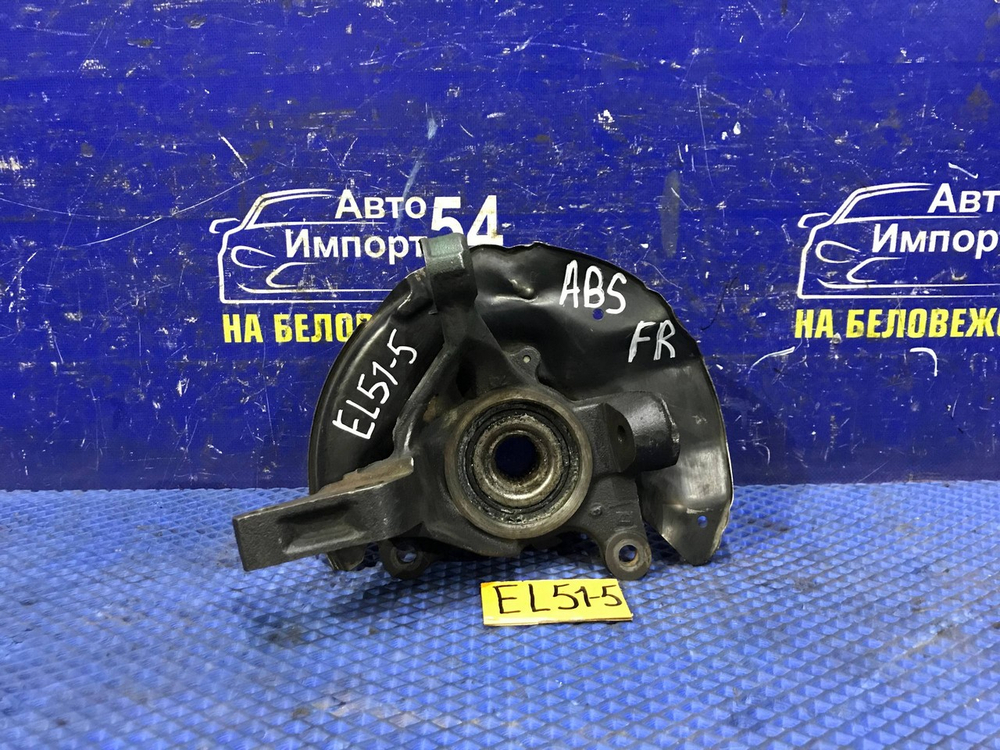 Ступица передняя правая TOYOTA CORSA 1997