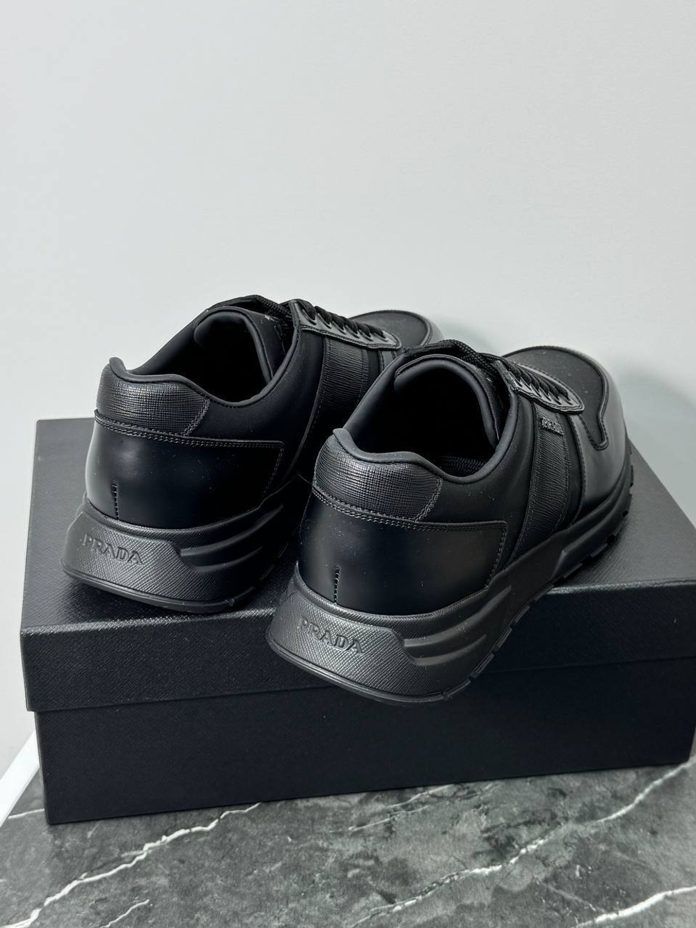 Кроссовки Prada