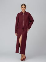 Женский бордовый бомбер на молнии