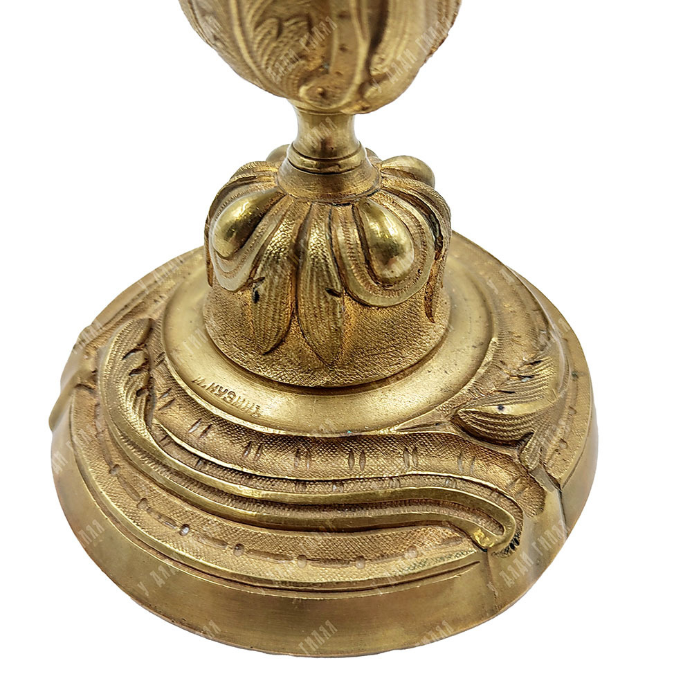 Подсвечник бронзовый настольный. Мастерская И. Кузина. Нач. XX в.