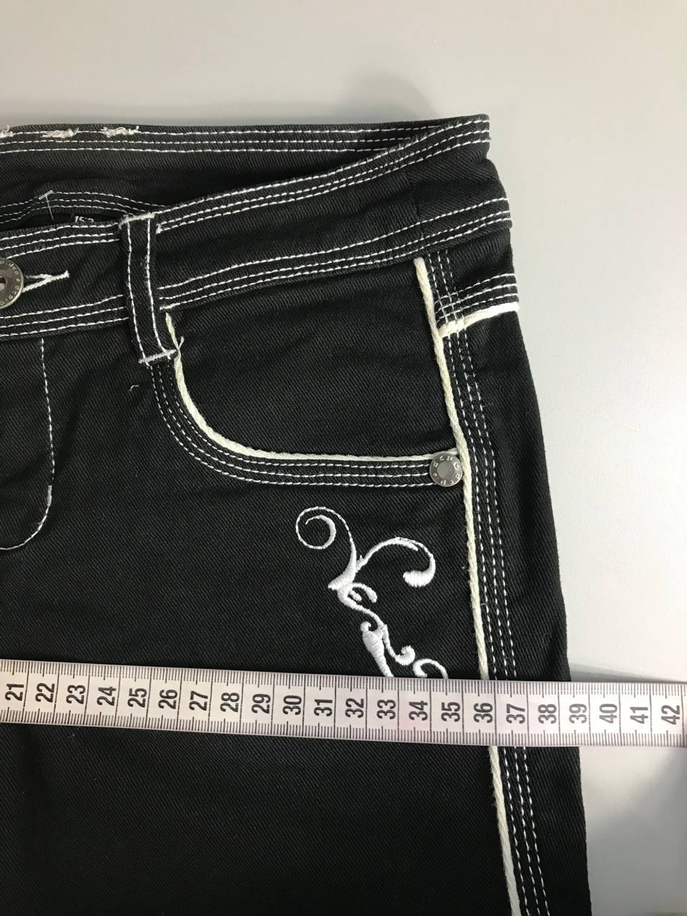 Джинсы с контрастной строчкой для девочки 12 лет или 152 см