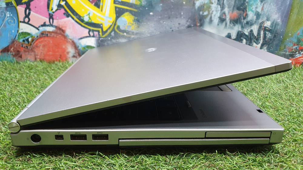 Ноутбук HP i5/4Gb