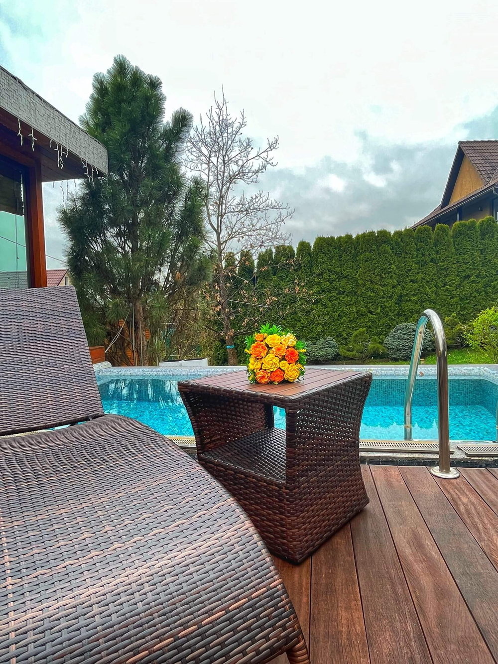 Столик из искусственного ротанга Besta Fiesta БОРДО, коричневый