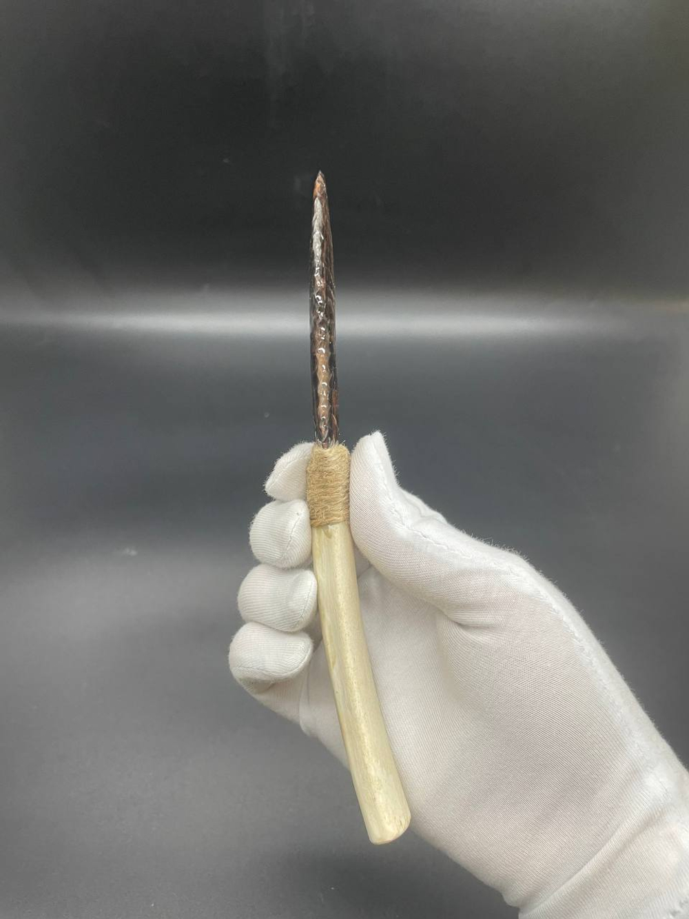 Обсидиановый клинок с рукоятью из кости 17 см