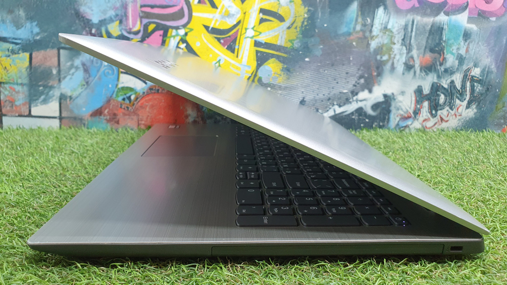 Ноутбук Lenovo AMD E2/4 Gb/FHD/IdeaPad 320-15AST [80xv00wvru]/Windows 10