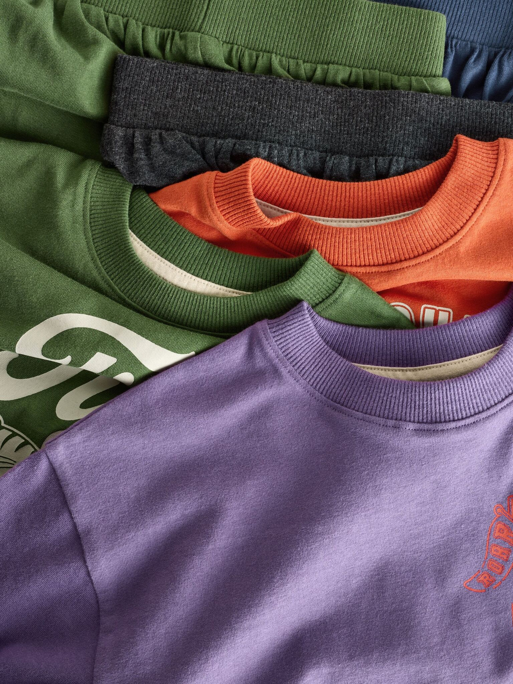 Пижама для мальчика Next 399-482, 3 шт., Зеленый, Сиреневый, Кирпичный