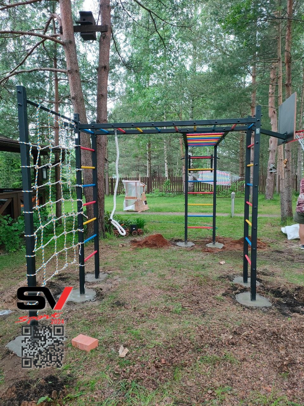 Монтаж уличной шведской стенки Sv Sport Рукоход х 2 (7 вертикальных столбов)