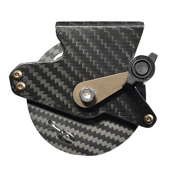 Катушка C4 Vertical Carbon