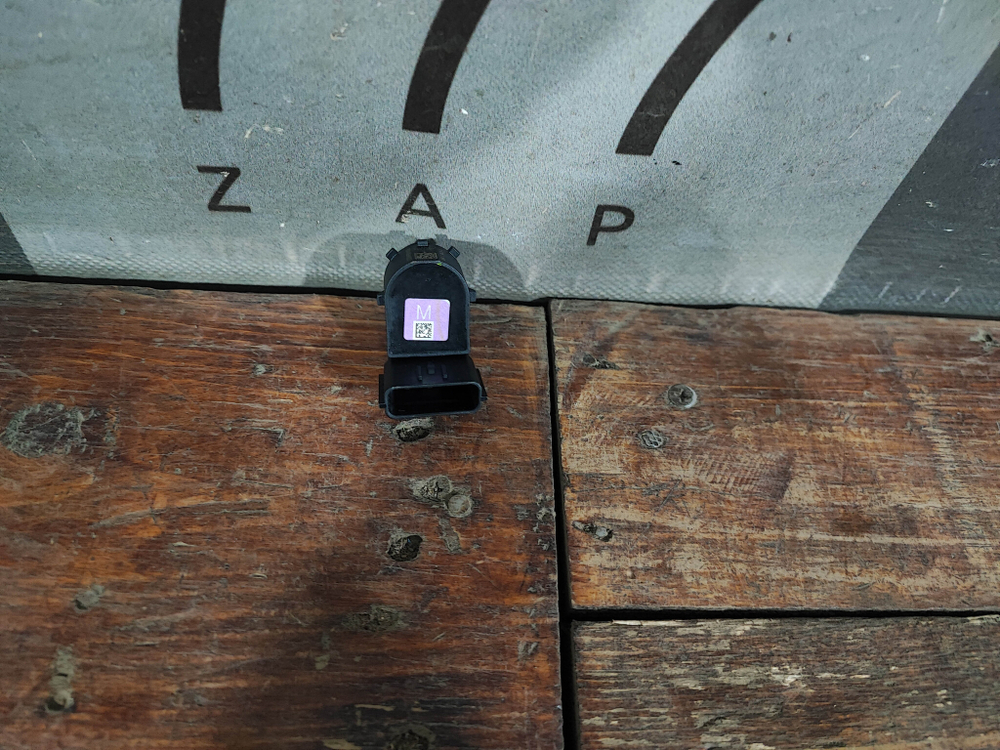 Датчик парковки Kia Sorento 4 (MQ4) Новый Оригинал 99310P2000