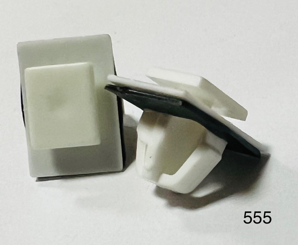 Клипса иномарка  Код- 555 (20шт/уп) молдинга Киа, Хендай 873822W000