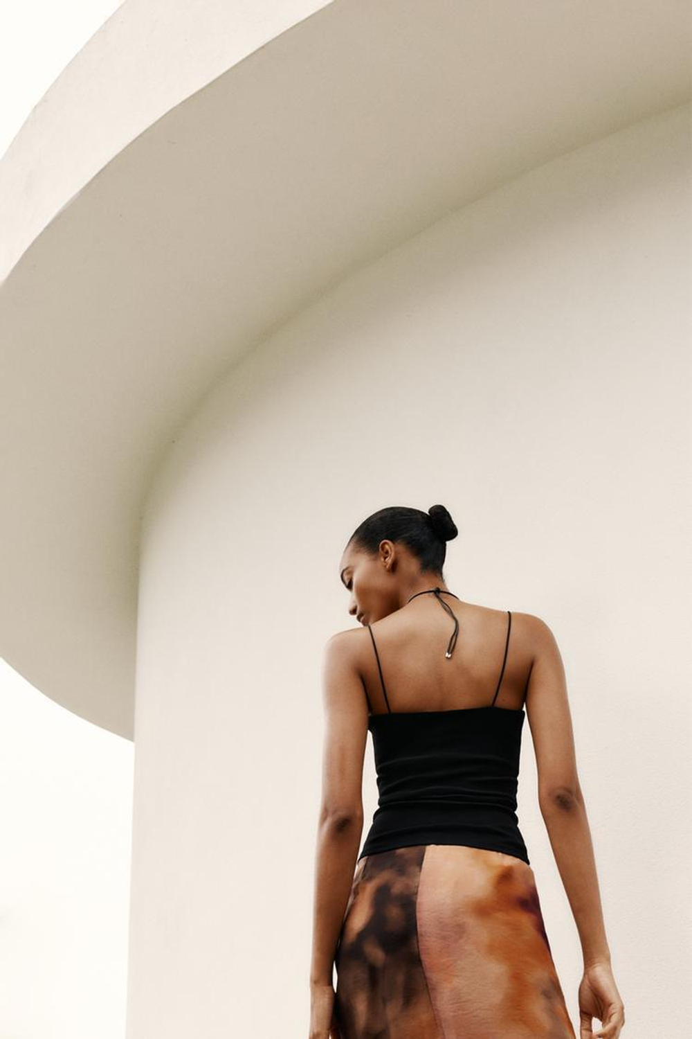 ZARA ХЛОПКОВЫЙ ТОП НА БРЕТЕЛЯХ, ЧЕРНЫЙ